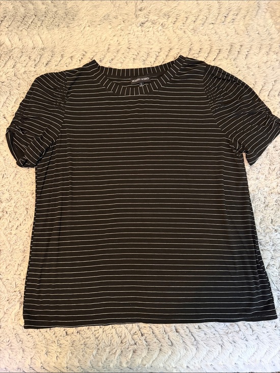 Modern Works Tops - Modern Works Black Short Sleeve Tee with White Stripes smocked sleeve L